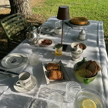 Leopardi Bed and Breakfast 3*