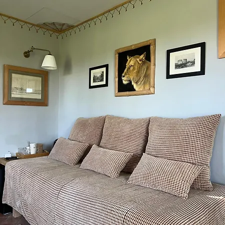 Leopardi Bed & Breakfast 3*